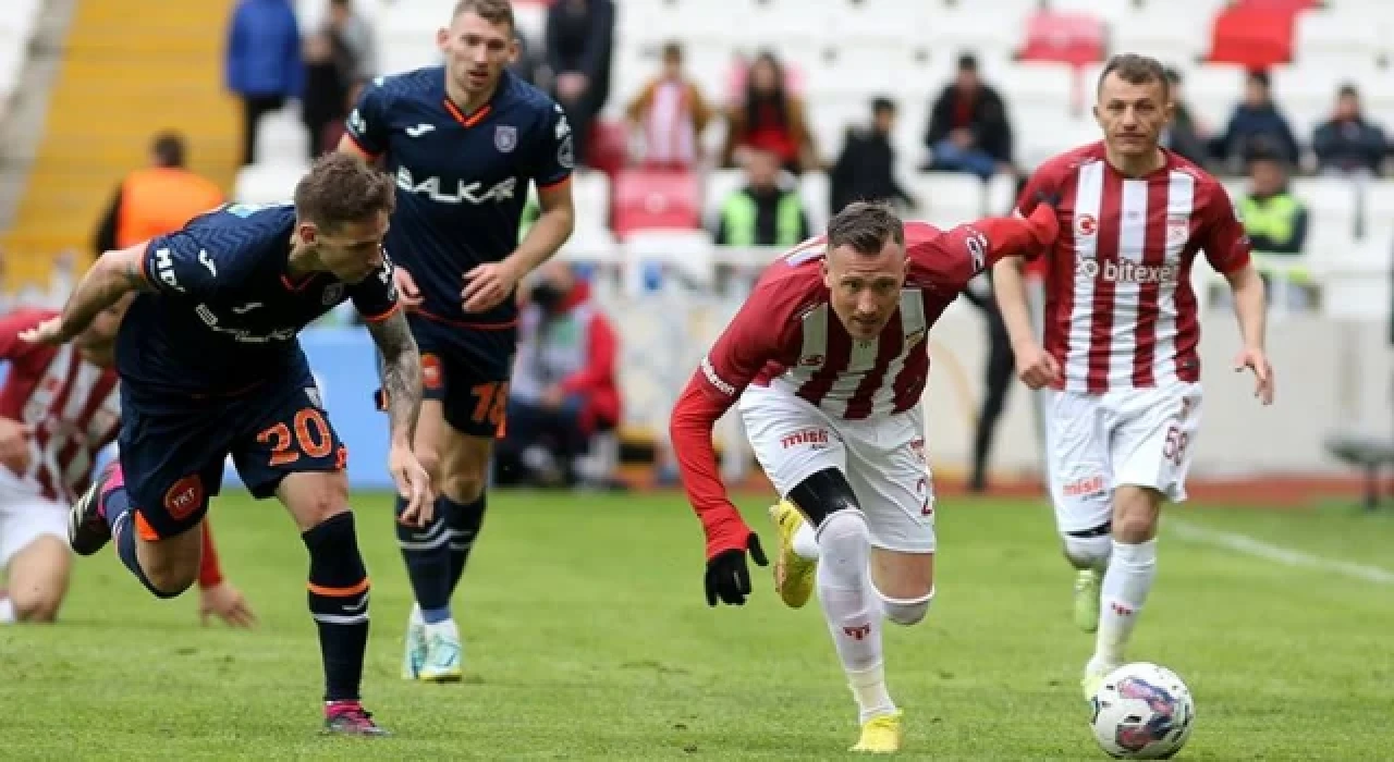 Maç sonucu: Sivasspor 1-1 Başakşehir