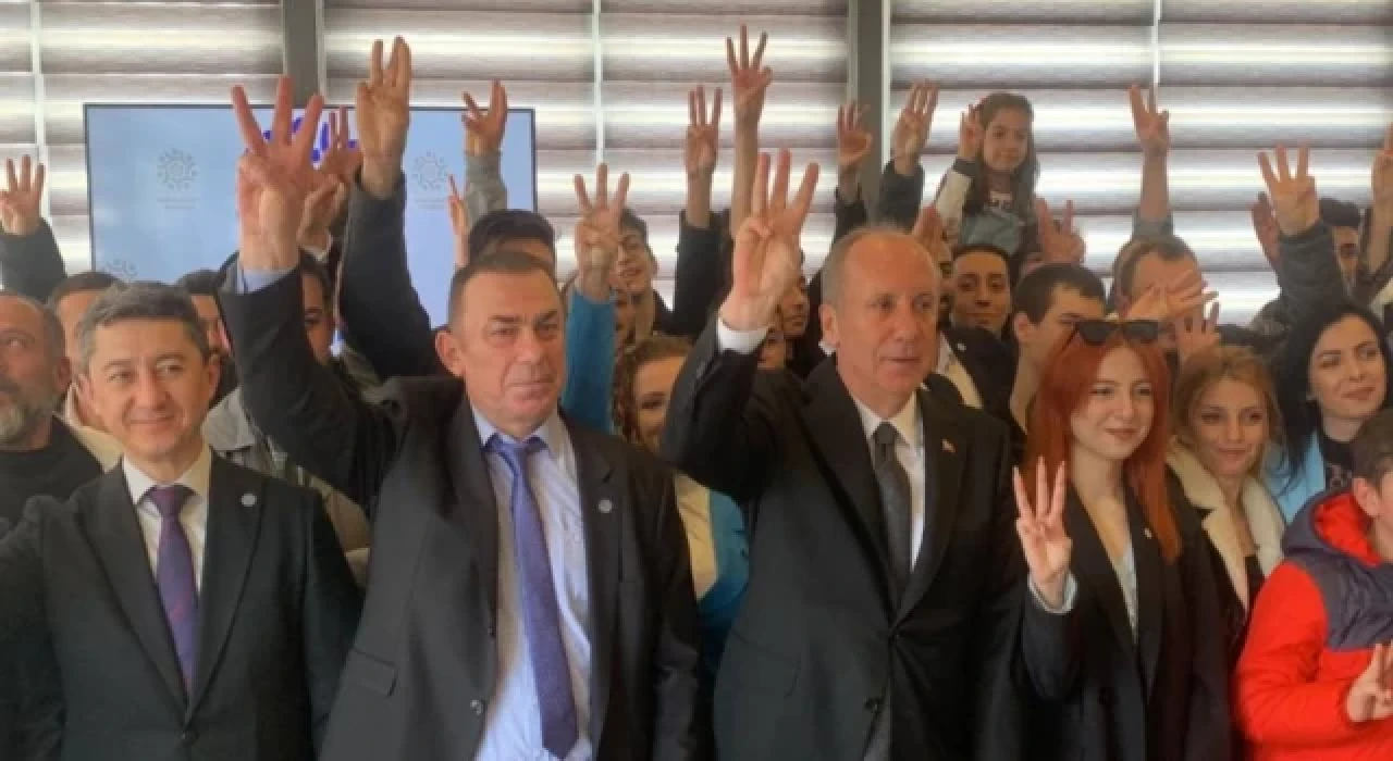 Muharrem İnce, partisinin selamlama işaretini tanıttı