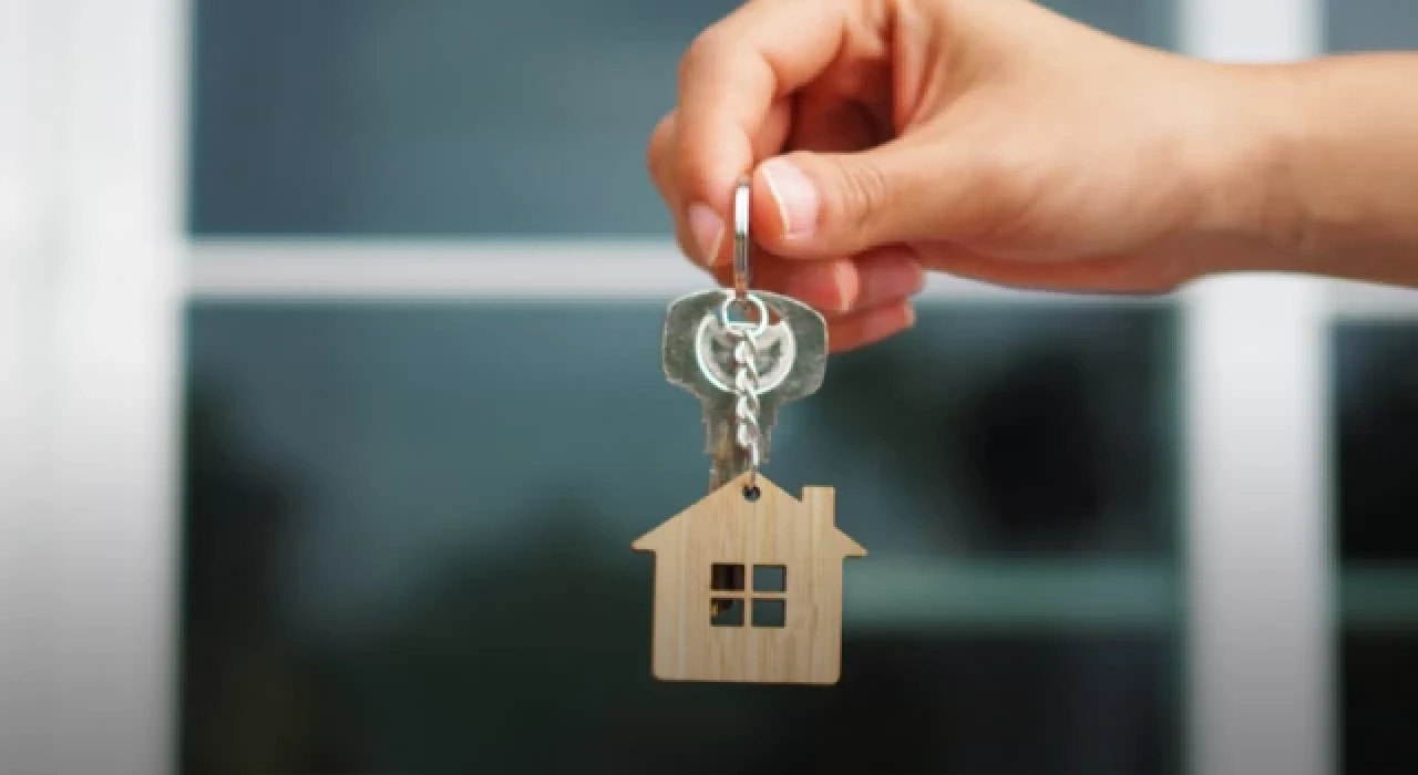 “Bekâra ev yok” ilanına 90 bin TL ceza