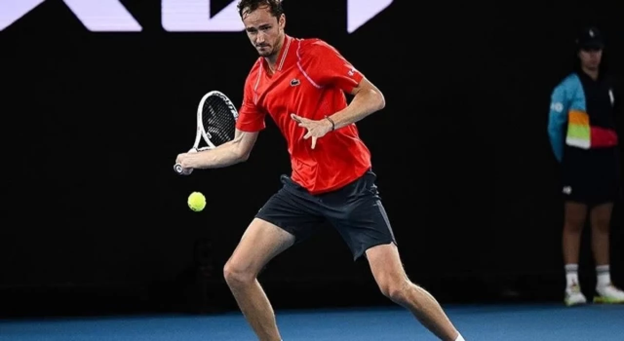 Daniil Medvedev, Madrid Açık'a son 16 turunda veda etti