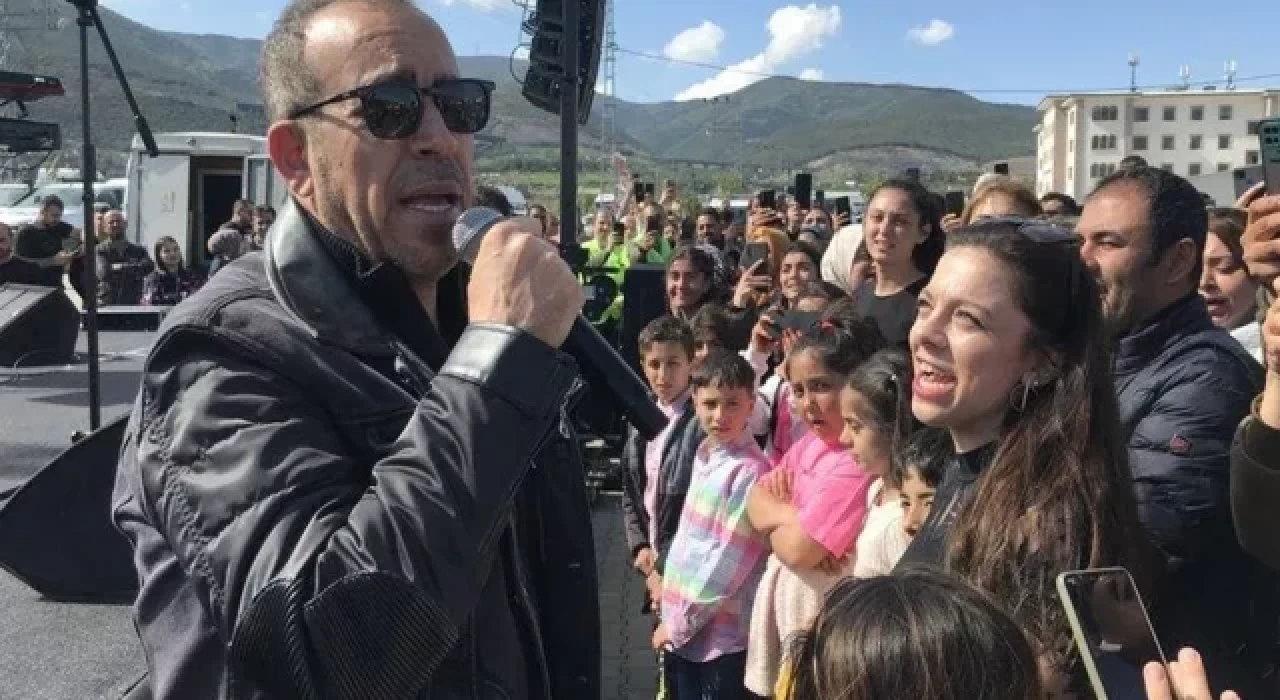 Haluk Levent'ten çağrı: Duymayan öğrencimiz kalmasın