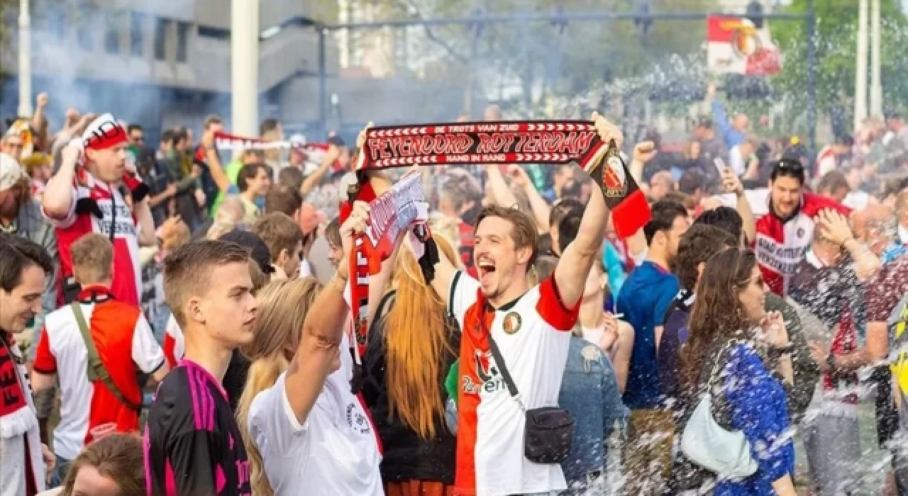 Hollanda'da şampiyon Feyenoord