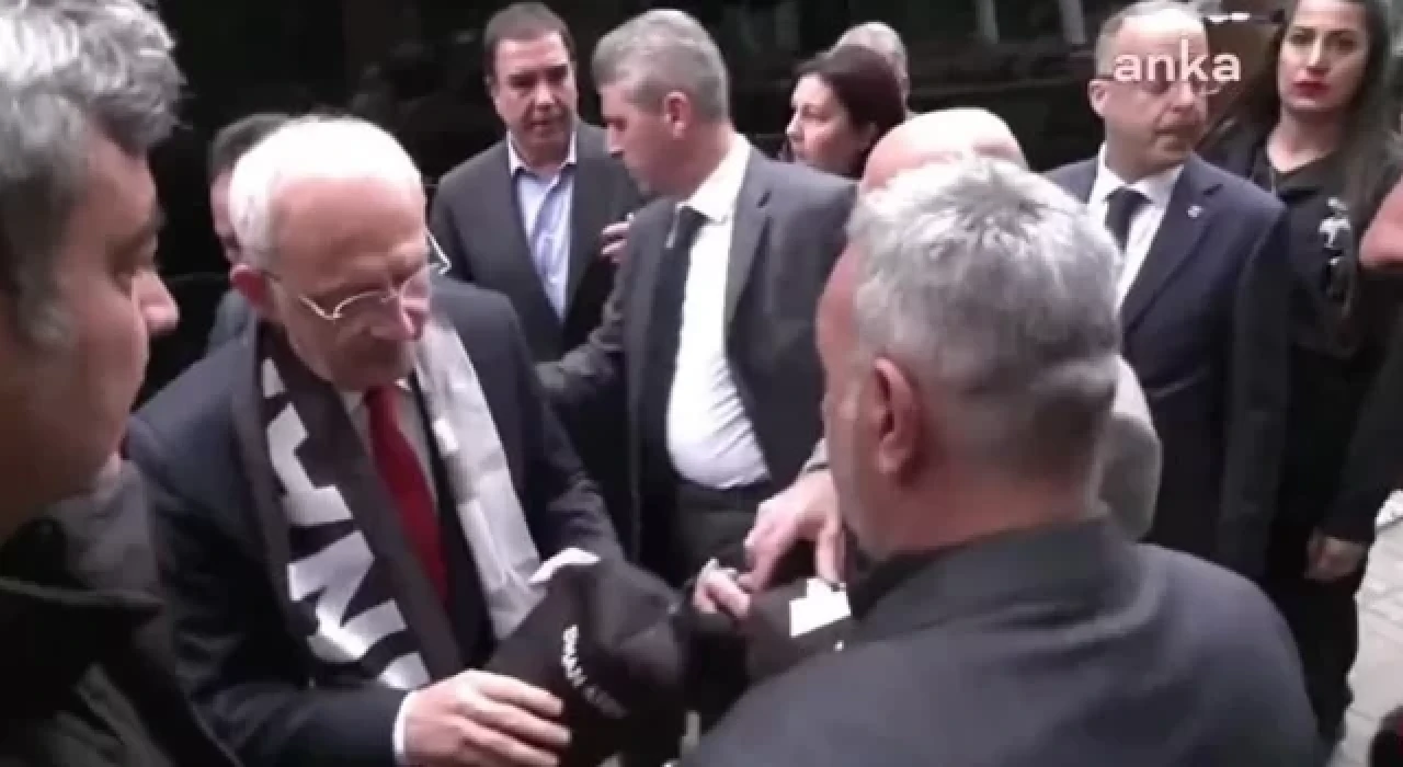 Kemal Kılıçdaroğlu, Sinan Ateş'in mezarını ziyaret etti