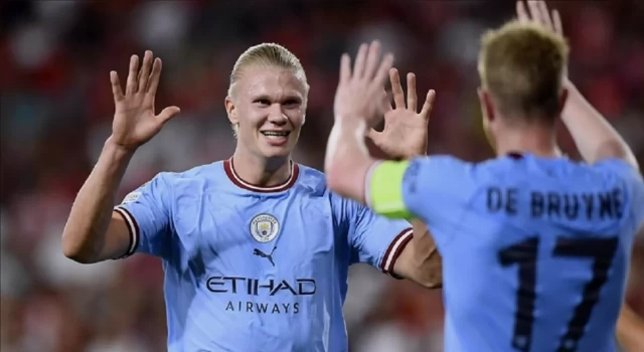 Premier Lig'de Manchester City, West Ham United'ı yenerek liderliğe yükseldi