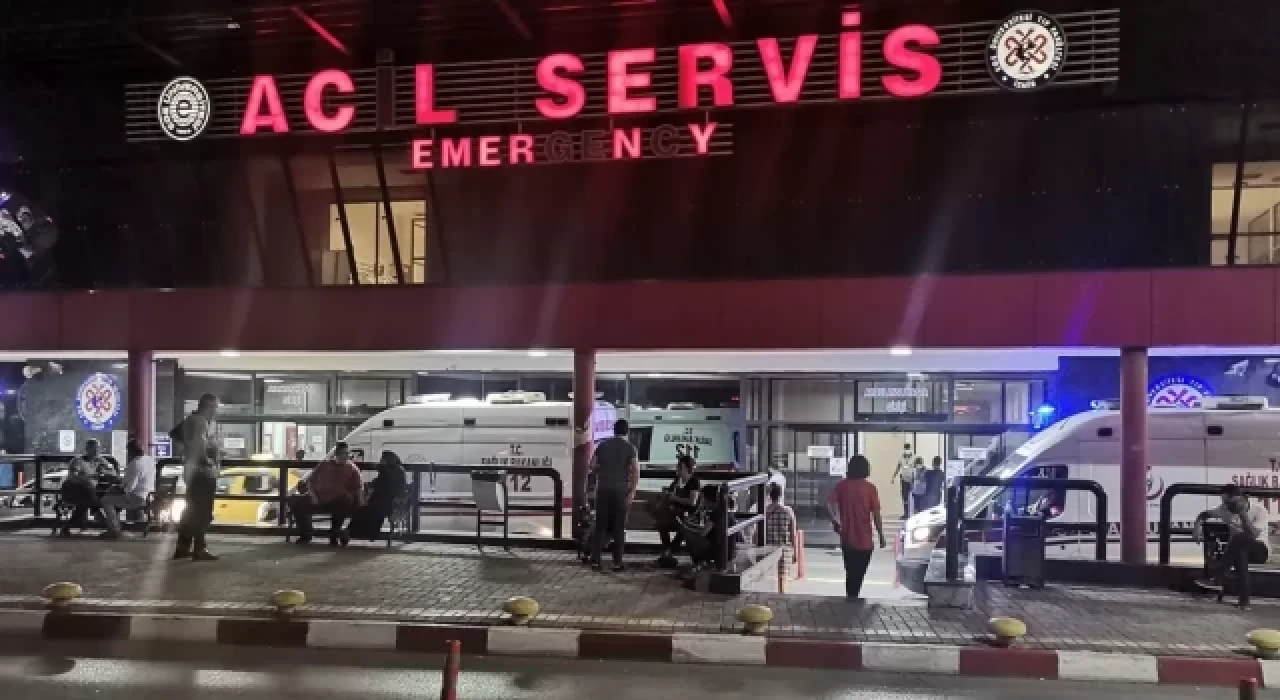 Sakarya'da bir doktor tartıştığı hasta yakını tarafından dövüldü