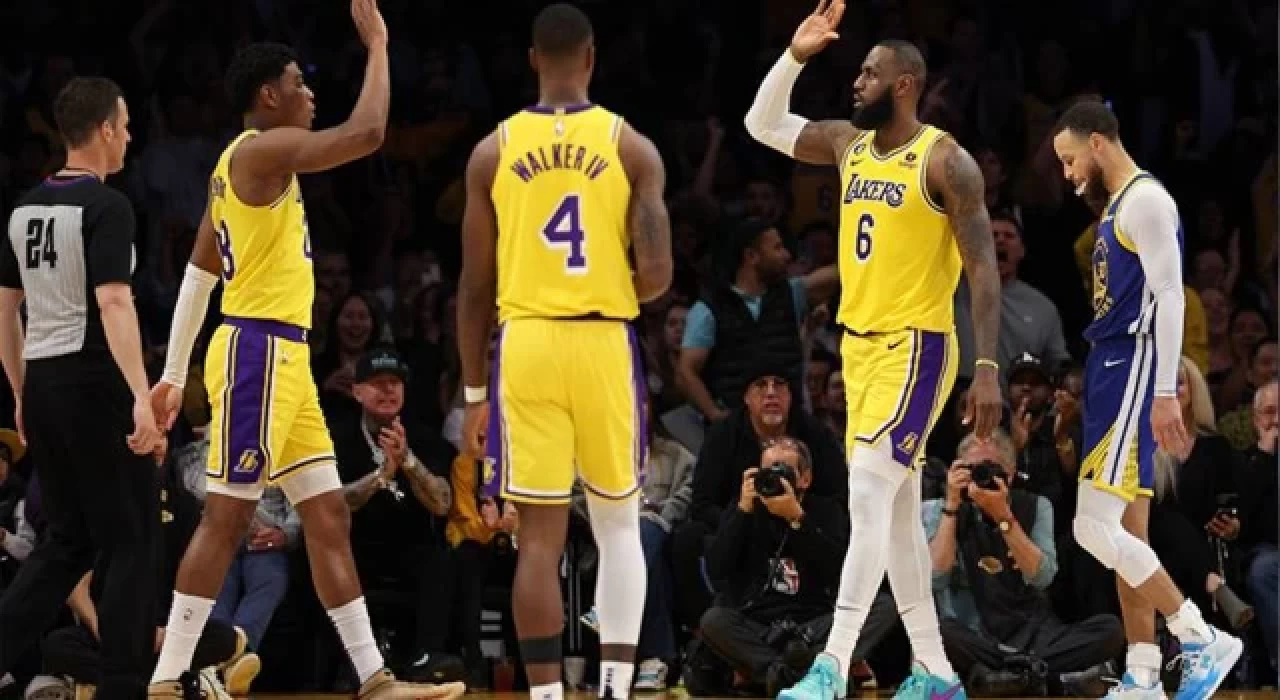 Warriors'ı yenen Lakers, seride 3-1 öne geçti