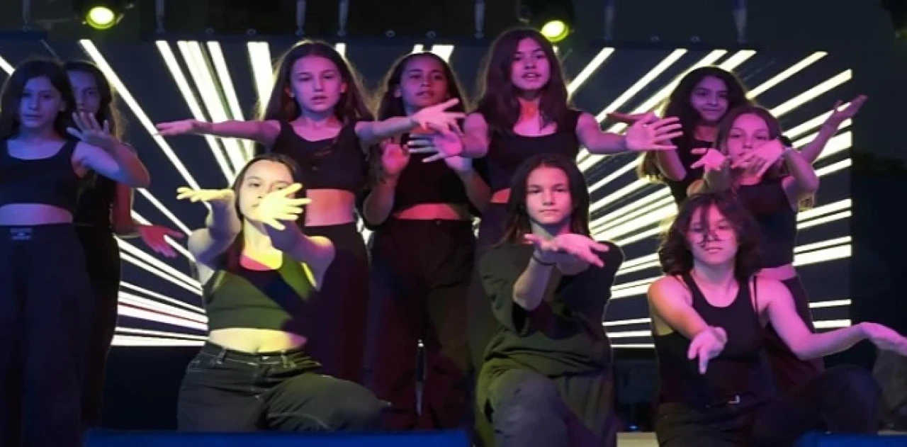 Aydın Büyükşehir Belediyesi Konservatuvarı Kursiyerleri Büyüledi