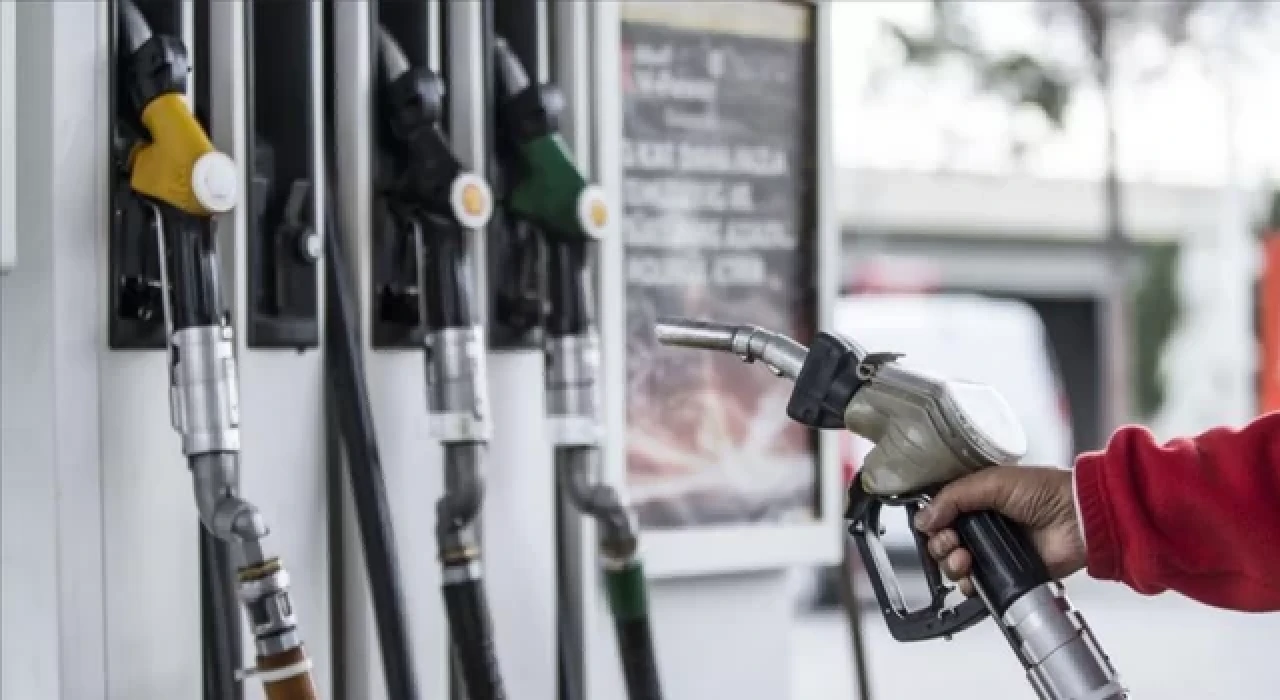 Benzin ve motorine büyük zam yolda