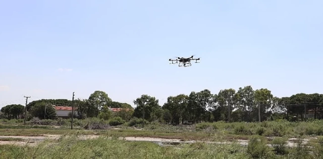 Burhaniye’de sinekle mücadelede yeni çözüm