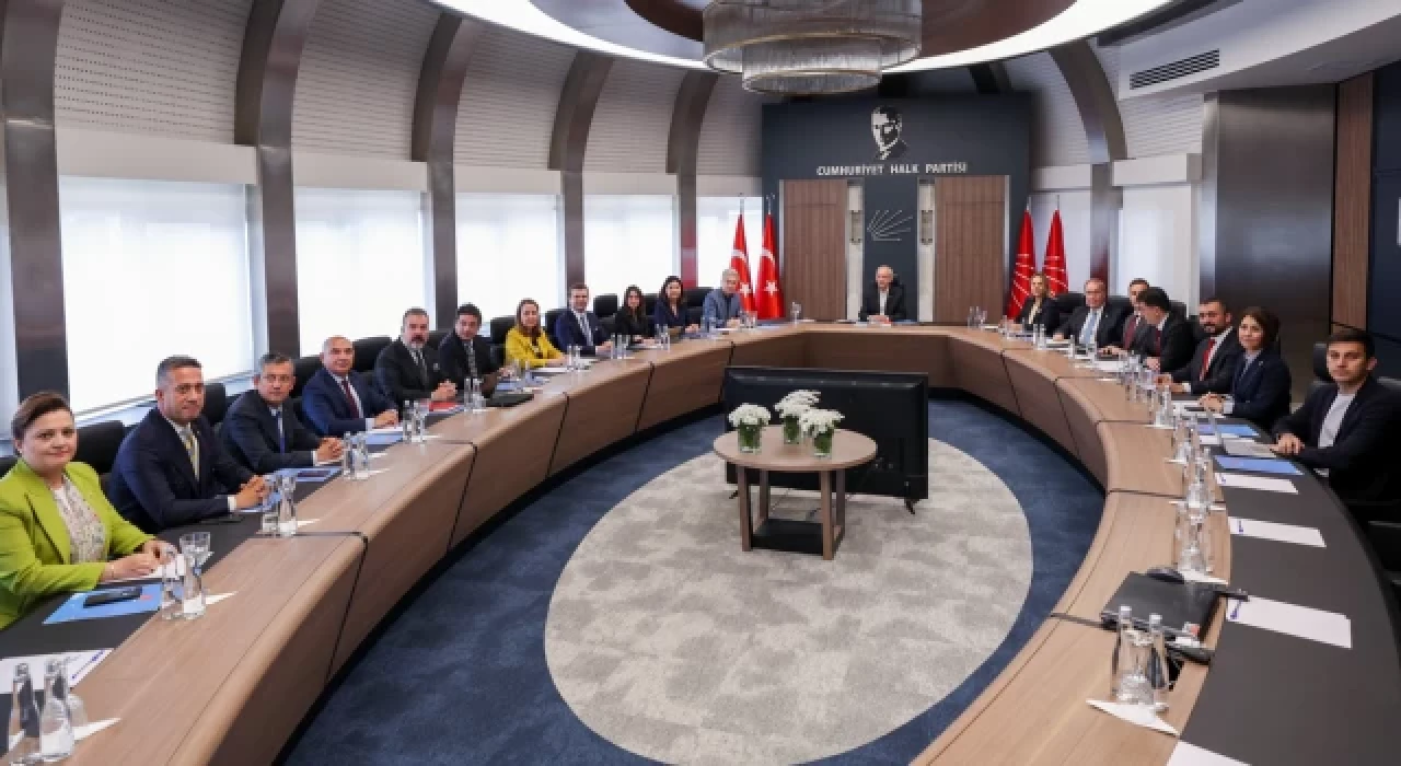 CHP’nin yeni MYK'sı ilk toplantısını yaptı