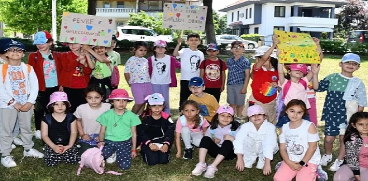 İznik’te Geri Dönüşüm Defilesi