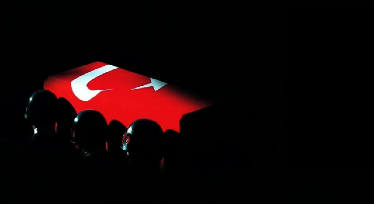 Pençe operasyonu bölgesinde hastaneye kaldırılan yaralı asker şehit oldu