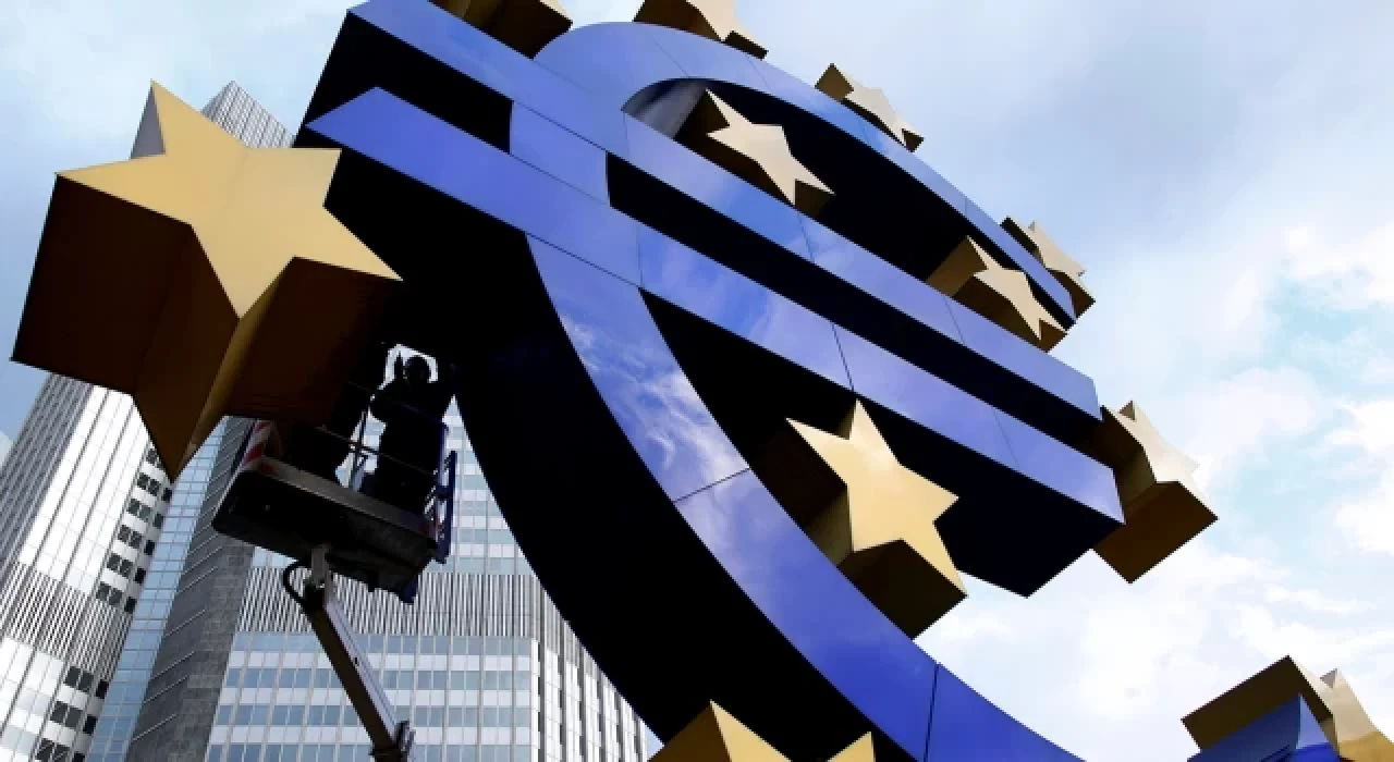 Avro Bölgesi’ndeki kredi talebinde keskin düşüş