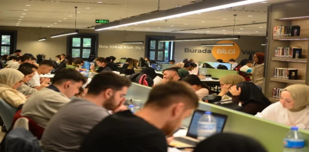 Bursa’da çalışkan gençlere ’Yıldırım’ destek