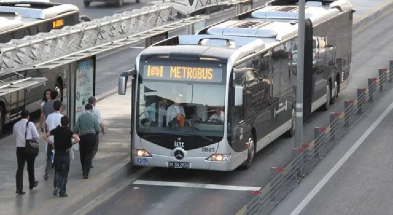 İmamoğlu: 200 yeni metrobüs İstanbulluların hizmetinde