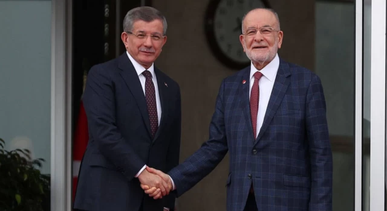 Meclis'e 6. grup geliyor: Davutoğlu ve Karamollaoğlu'ndan açıklama