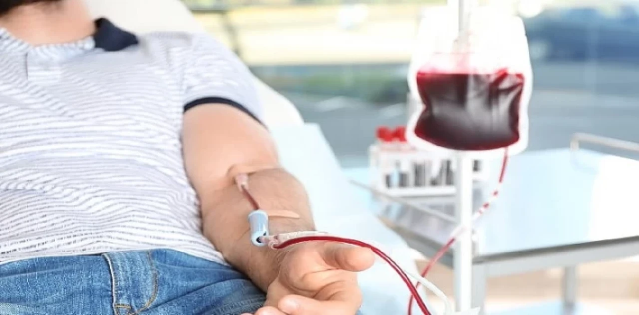 Sıcak hava kan bağışını yavaşlattı, Karşıyaka Belediyesi ve Kızılay kampanya başlattı