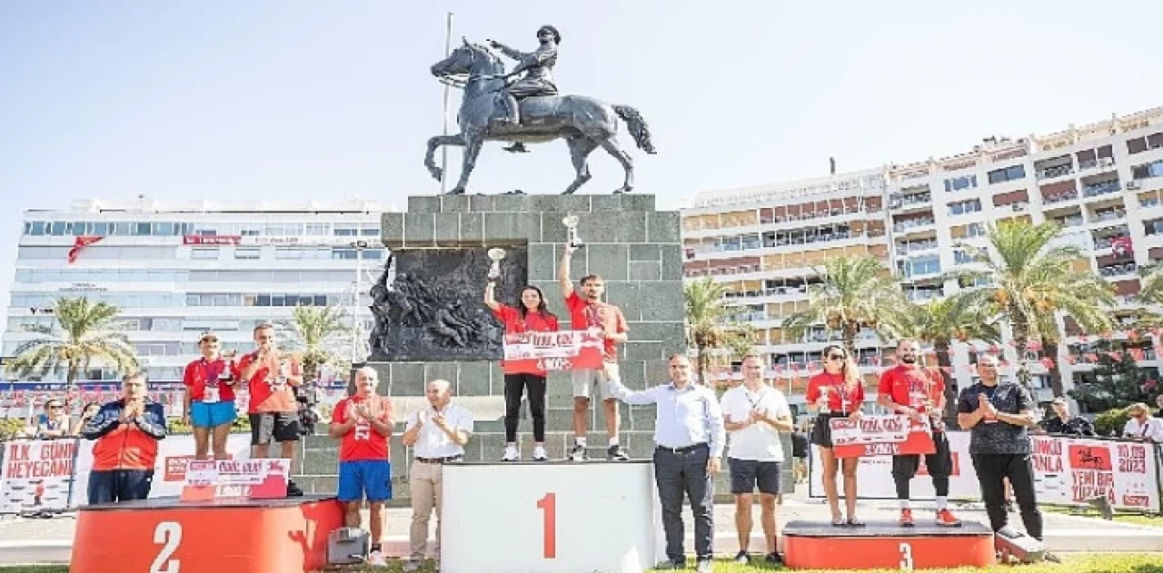 9 Eylül İzmir Yarı Maratonu’nda kurtuluş coşkusu
