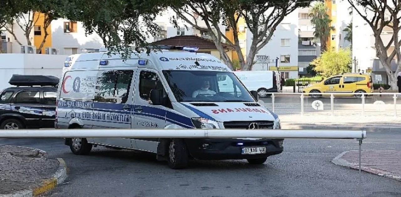 Antalya Büyükşehir, Evde Sağlık Hizmetleri ile yüzlerce hastaya ulaşıyor