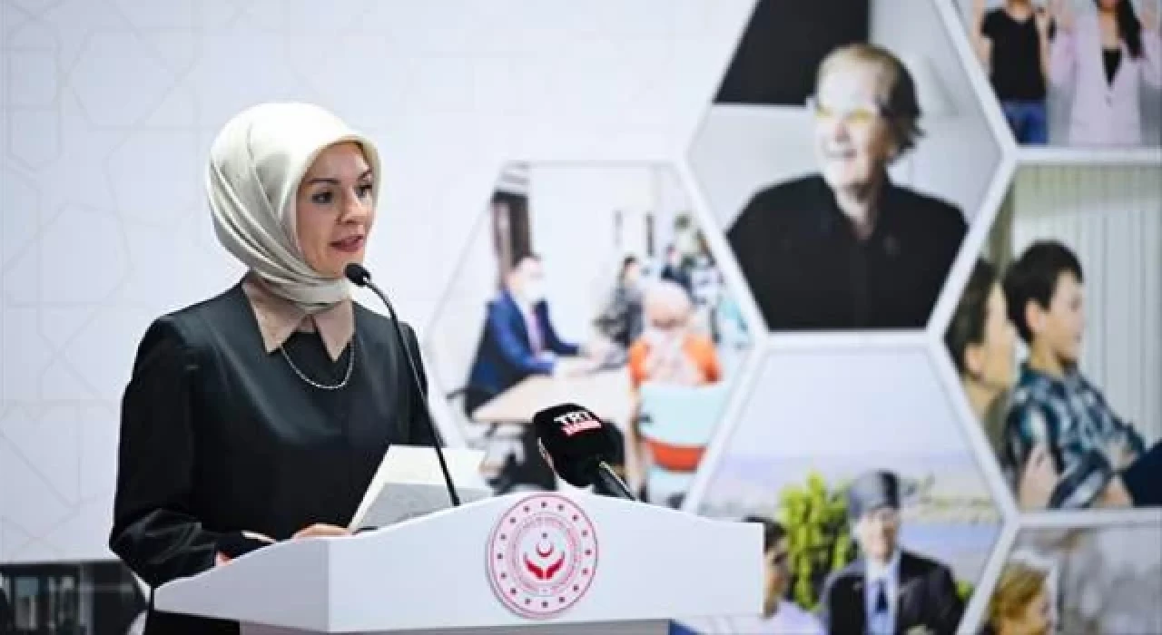 Bakan Göktaş: ”Her şeyden önce aile” demeye devam edeceğiz