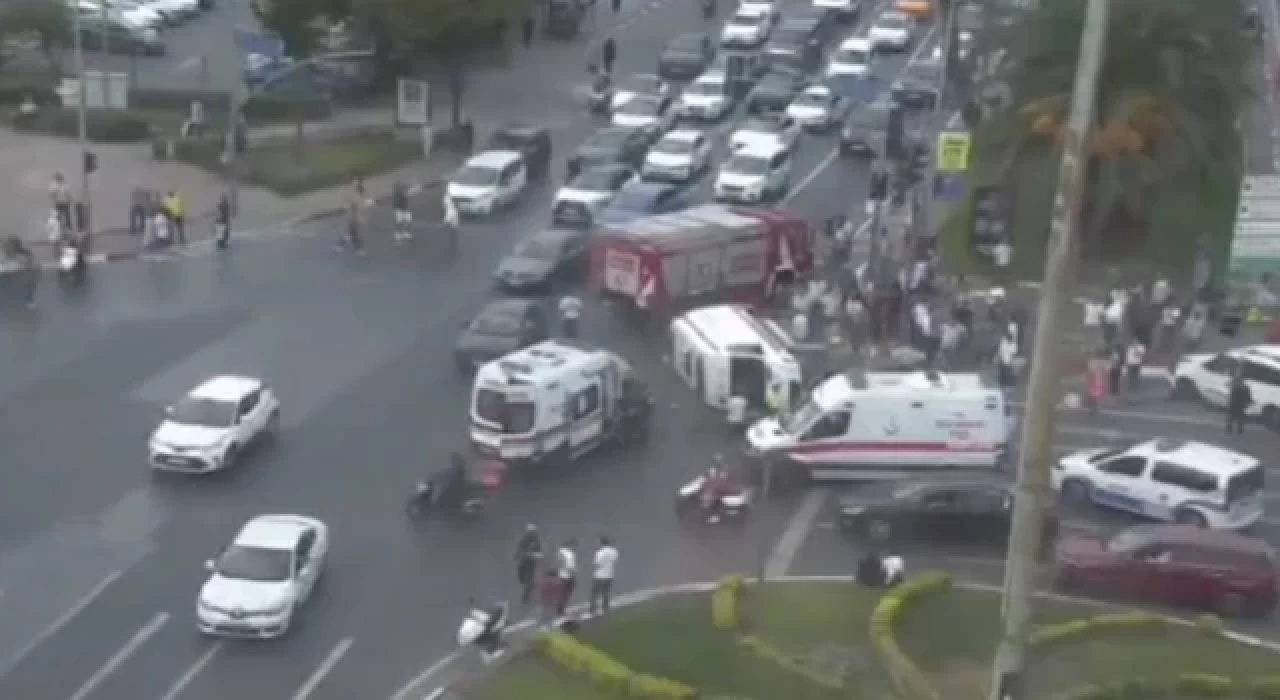 Vatan Caddesi’nde ambulans kazası: 3 yaralı