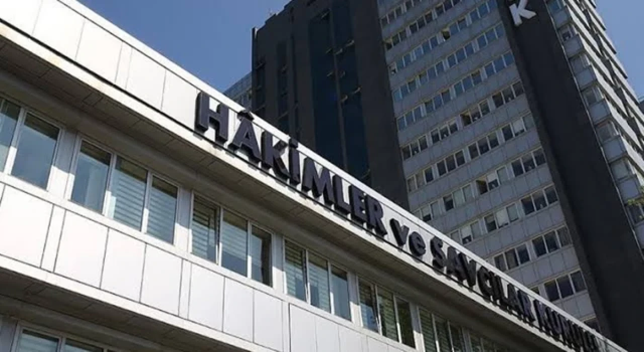 242 hâkim ve savcı terfi etti