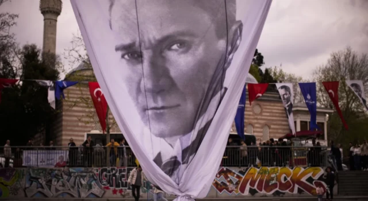 Ahmet Altan Süddeutsche Zeitung için kaleme aldı: Kötü yöneticilerin geri bıraktırdığı ülkelerde yaşayan yazarların ödediği bedel...