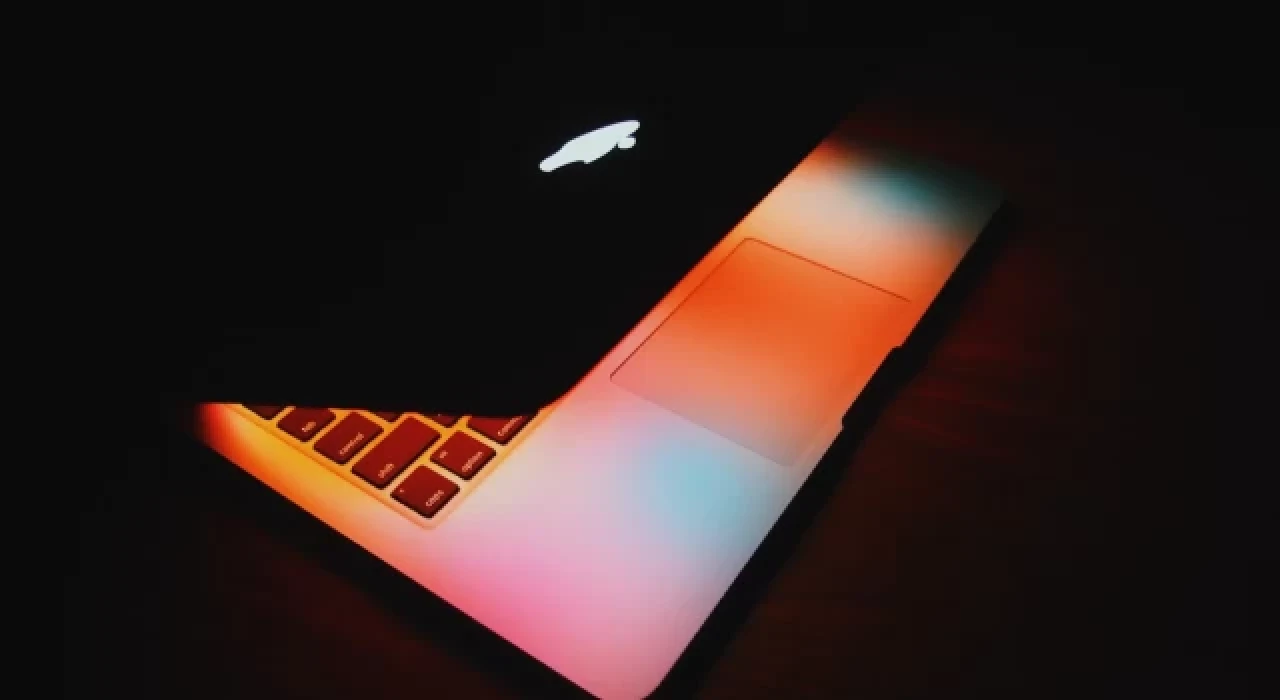 Apple yeni etkinliğini duyurdu: MacBook Pro sızdırıldı