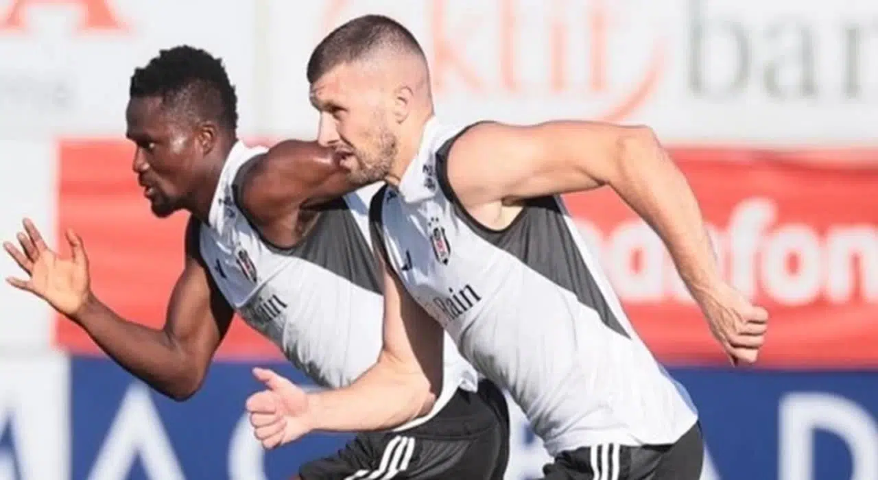 Beşiktaş'ta Burak Yılmaz, Rebic'i idmandan kovdu iddiası!