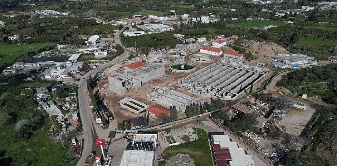 Büyükşehir, Bodrum’da Altyapının Ardından Sıcak Asfalt Çalışmalarına Başladı