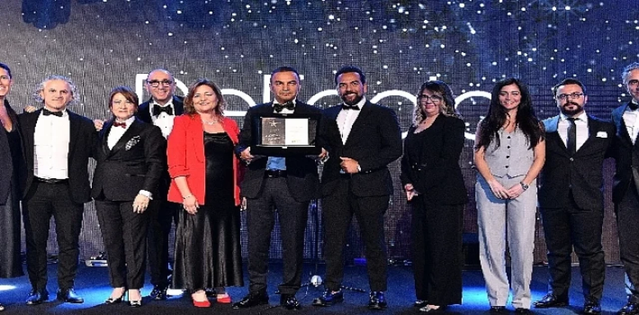 DeFacto 'Cumhuriyet Değerlerini Taşıyan Marka’ Seçildi