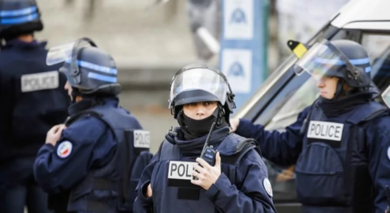 Fransa, güvenlik alarmı seviyesini maksimuma yükseltti