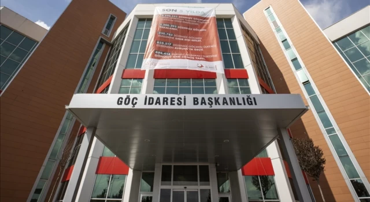Göç İdaresi Başkanlığı, Türkiye'de yasal olarak bulunan yabancı sayısını açıkladı
