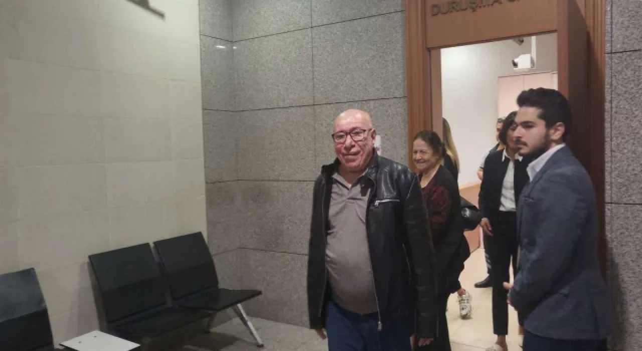 İlyas Salman 'cumhurbaşkanına hakaret'ten hakim karşısına çıktı