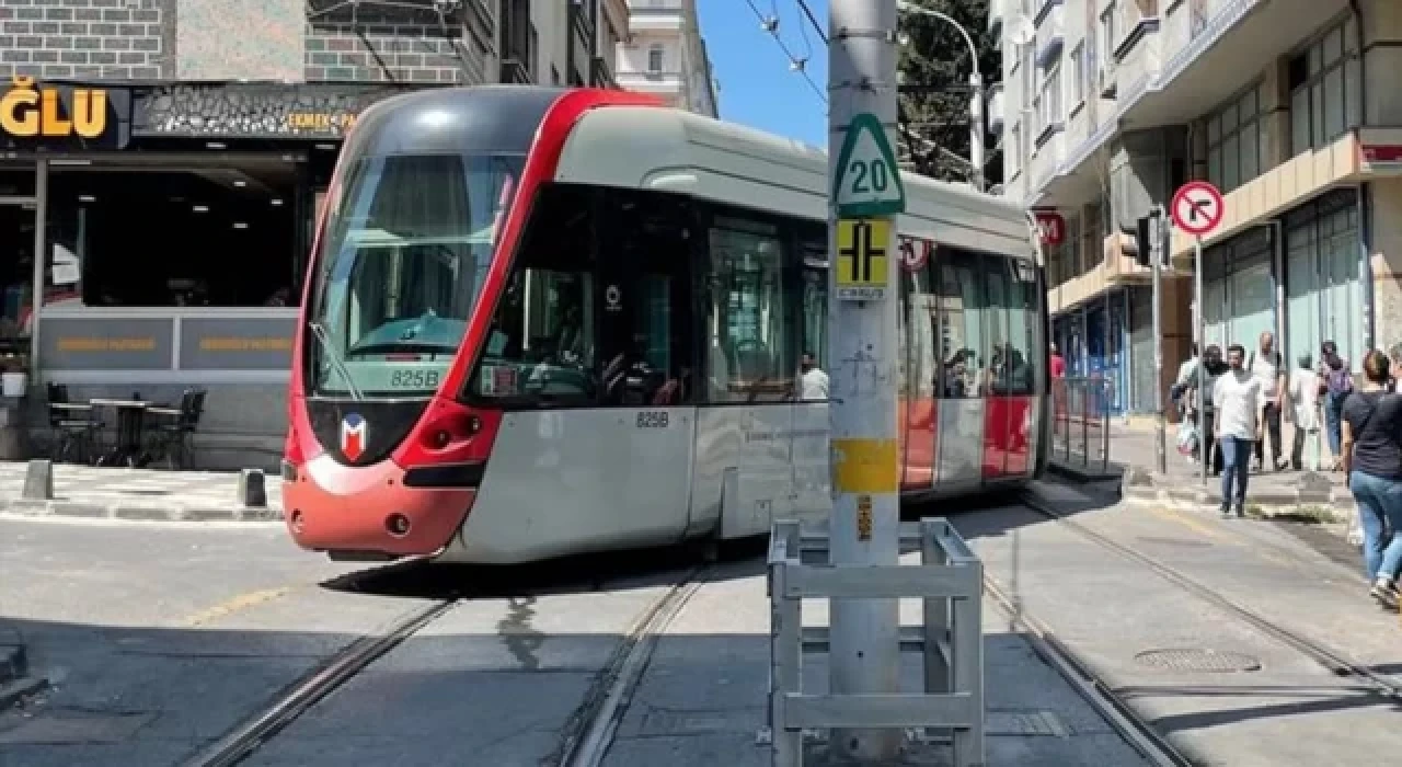 İstanbul’da tramvay seferlerine bisiklet turu düzenlemesi