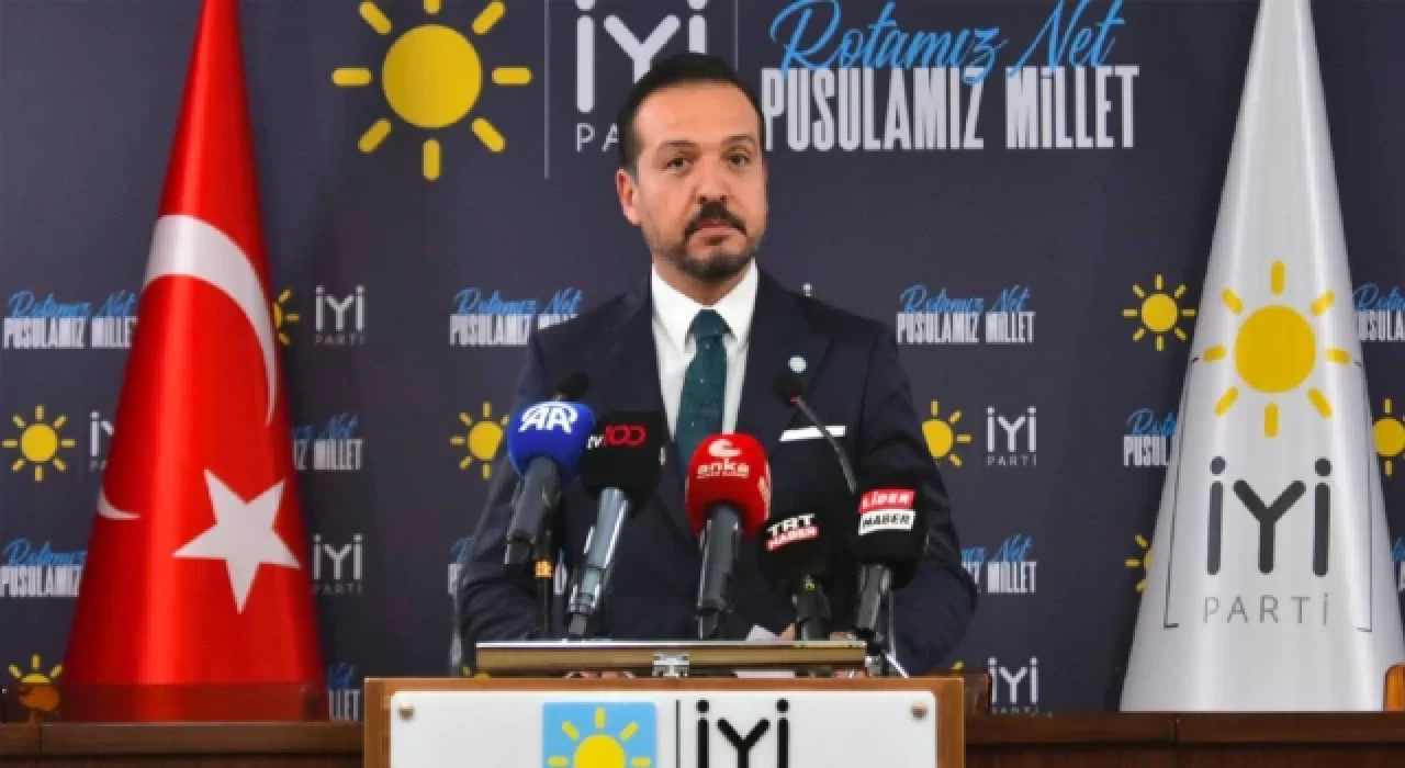 İYİ Parti Sözcüsü Kürşad Zorlu: Siyasi iktidar ekonomiyi çıkmaza soktu
