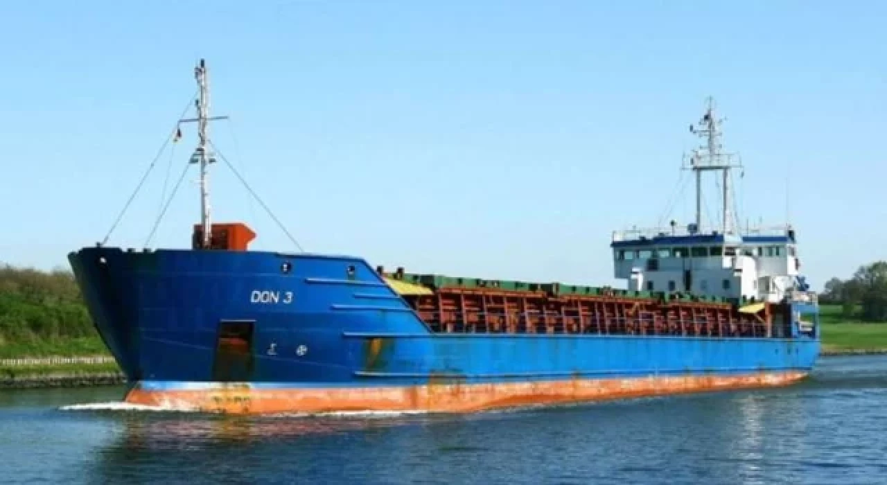 Kuzey Denizi'nde iki kargo gemisi çarpıştı!