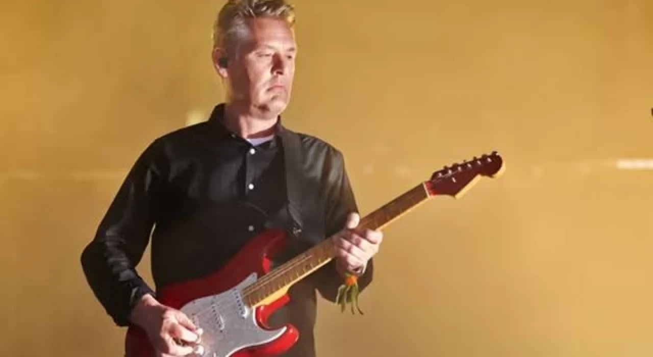 Massive Attack'in gitaristi Bruschini, 62 yaşında hayatını kaybetti