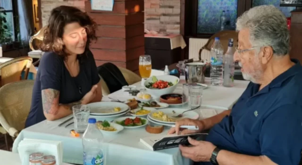 Metin Akpınar'ın kızları ikiz çıktı