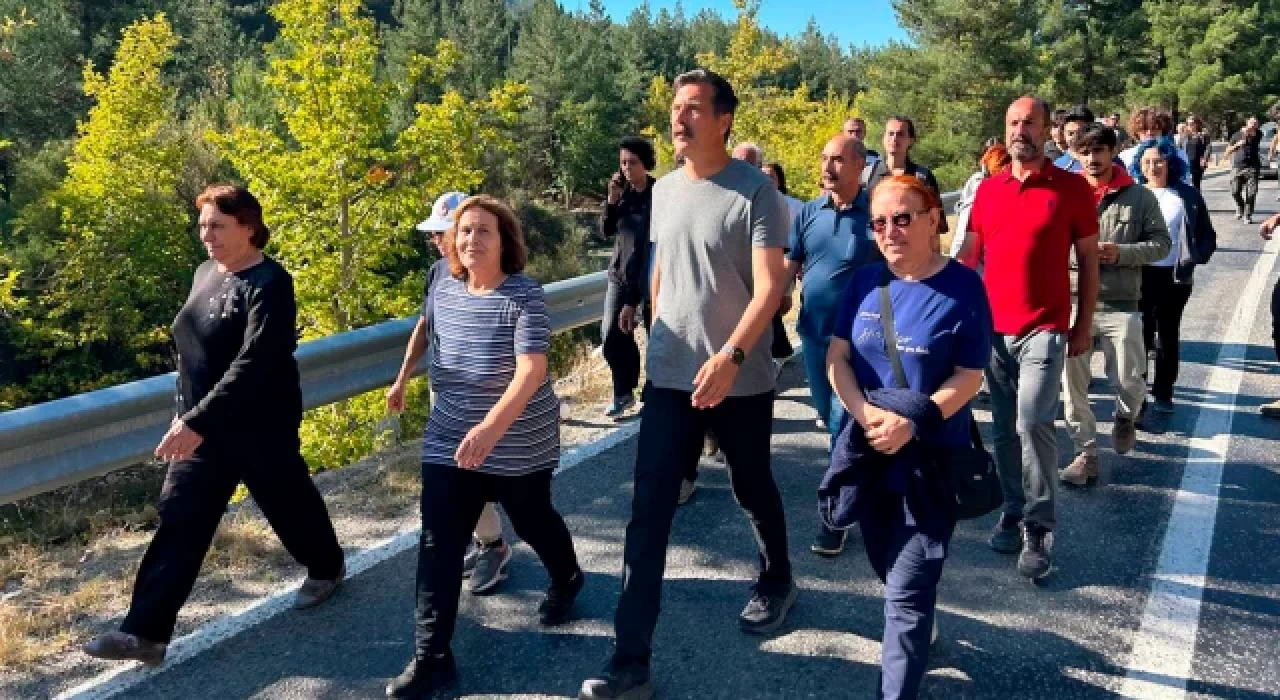 Özgürlük Yürüyüşü’nün 13. gününde TİP'in gündeminde barınma sorunu vardı