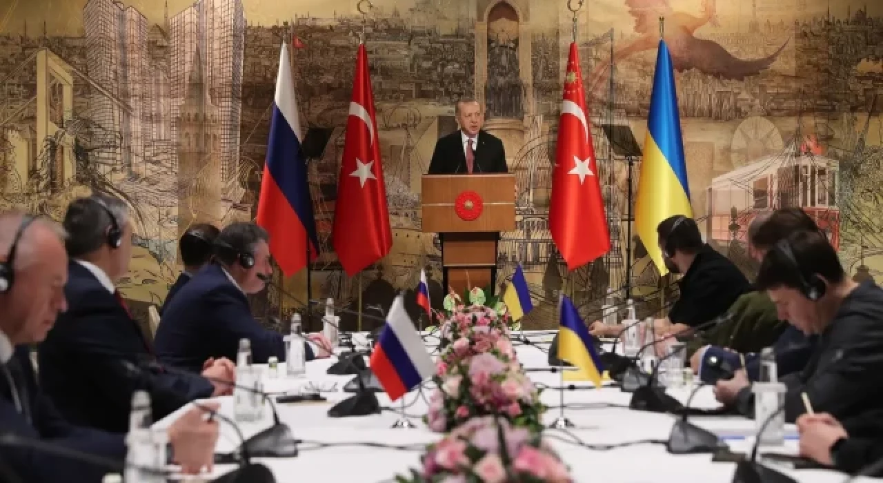 Türk yetkililer: Ukrayna için barış görüşmelerinin üçüncüsü İstanbul'da yapılacak
