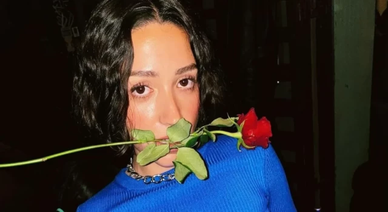 Zeynep Bastık Yunanistan'a yatırım yaptı