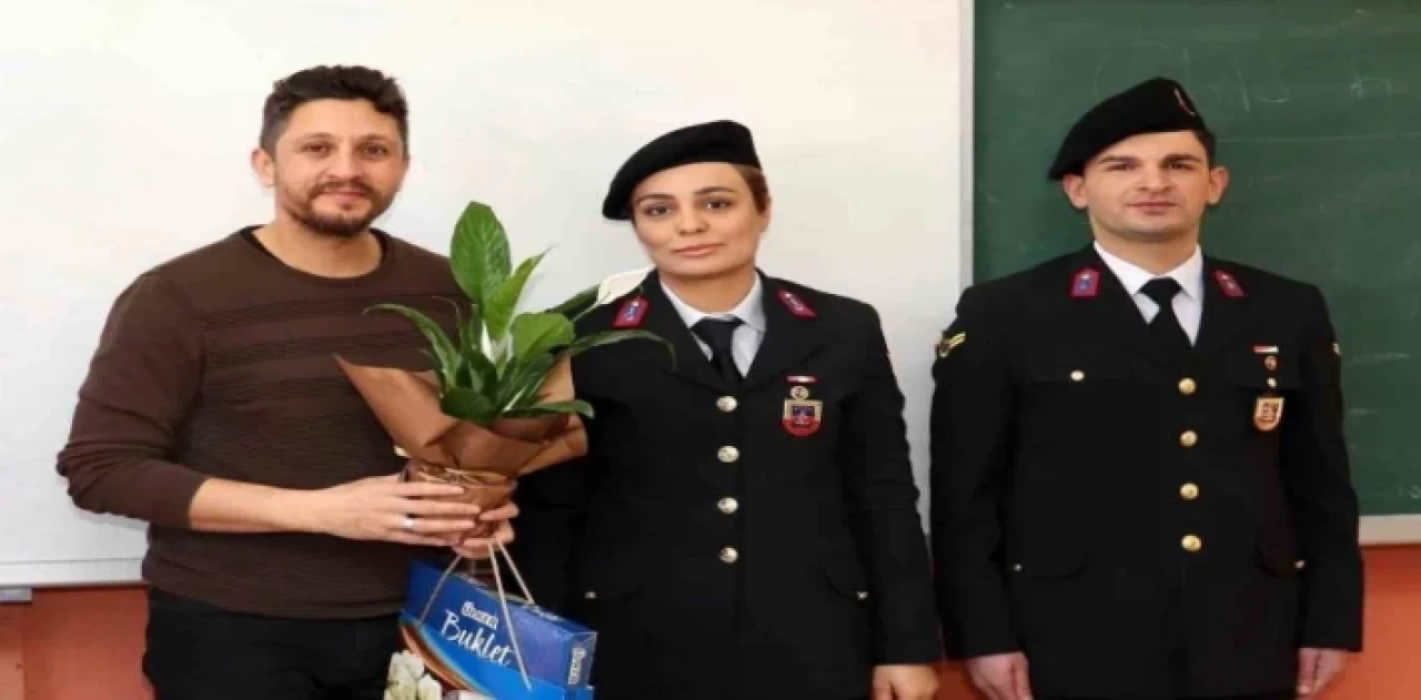Ağrı Jandarması’ndan şehit yakını çğretmenlere ziyaret