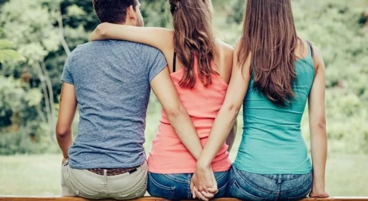 AYM'den kritik karar: Aldatılan eş, gizli sevgiliden tazminat alamayacak