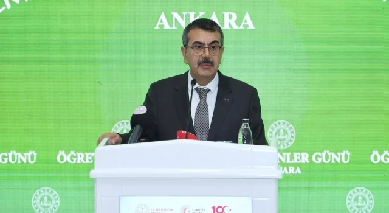 Bakan Tekin: Biz her şeyden önce, 'önce öğretmen' diyoruz