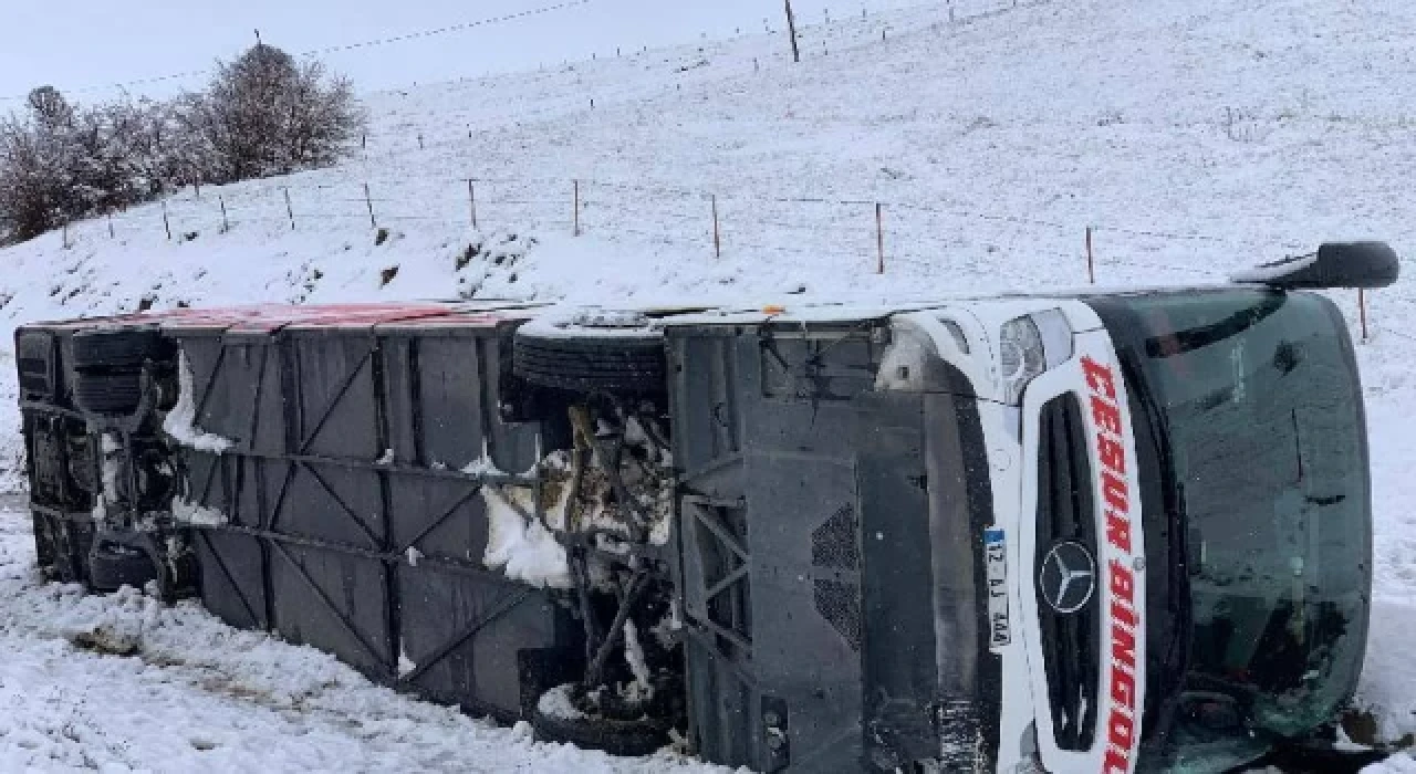 Bingöl’de otobüs kazalarında yaralanan 22 kişiden 14’ü taburcu edildi
