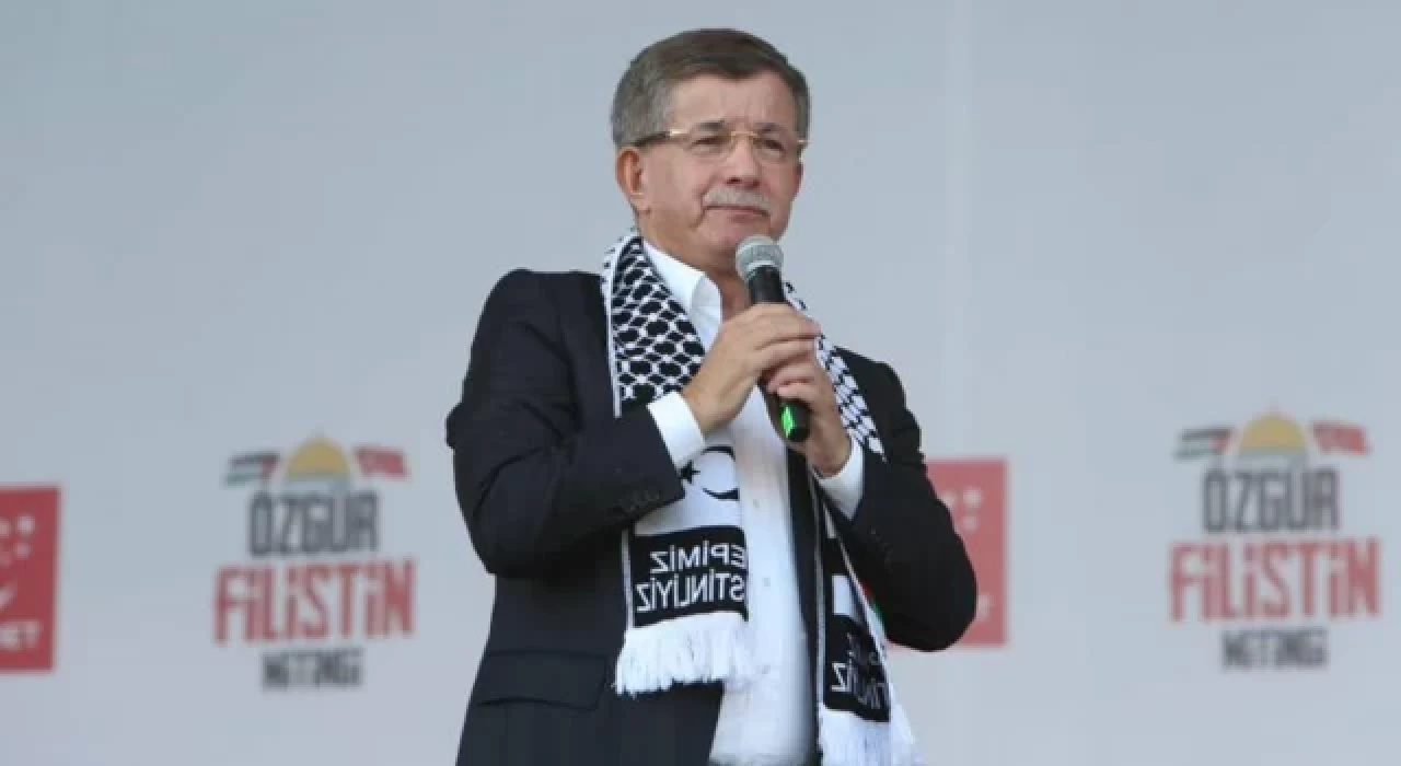 Davutoğlu: Borcunuz yoksa neden İsrail'e çimento ve demir gidiyor?