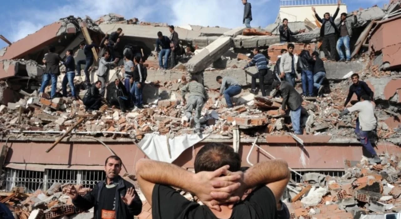 Düzce depreminin üzerinden 24 yıl geçti