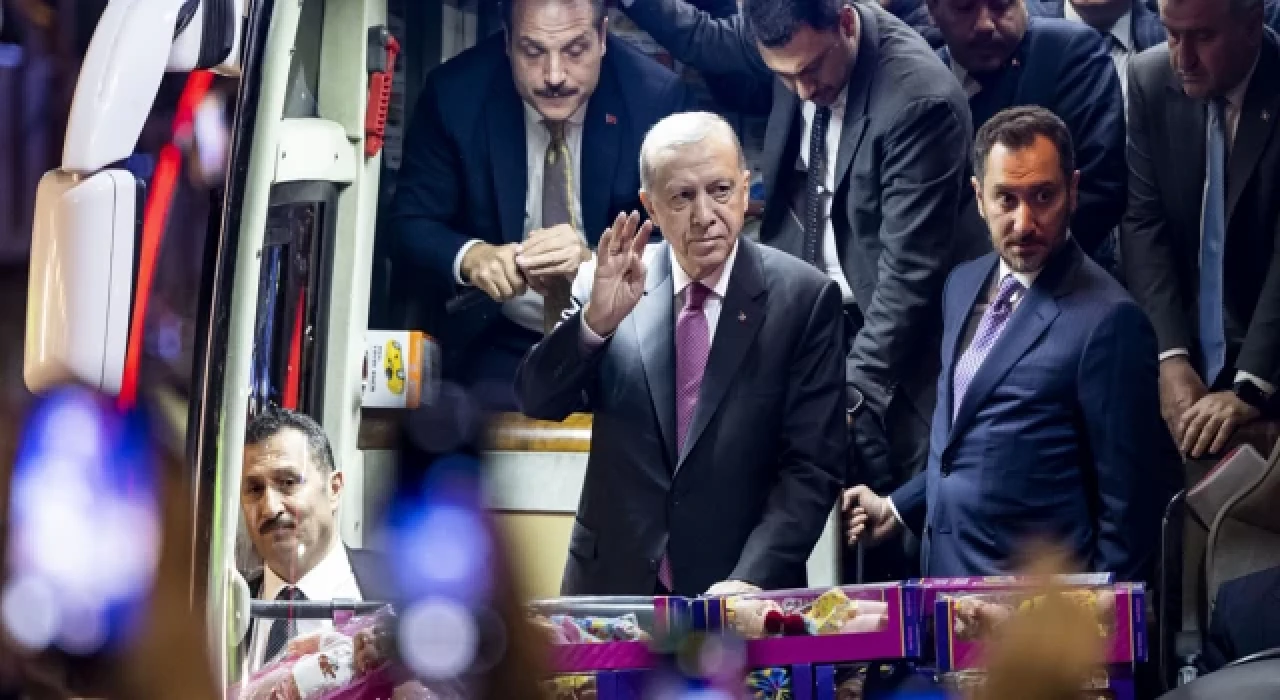 Erdoğan Rize'de: Ev ev dolaşarak ilçelerimizi de partimize kazandırmanızı istiyorum