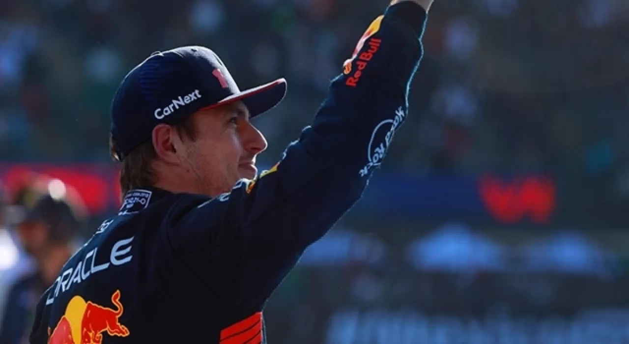 Formula 1'de sezonun son yarışını Verstappen kazandı